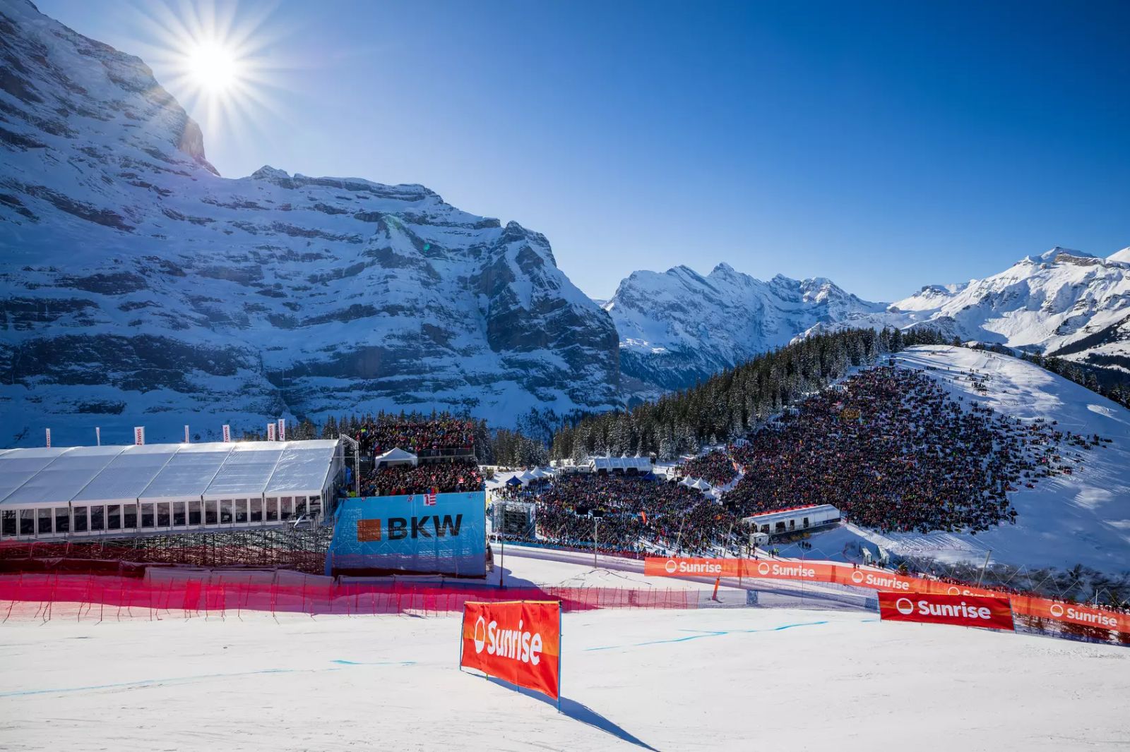 The crowd in the finish arena at Wengen